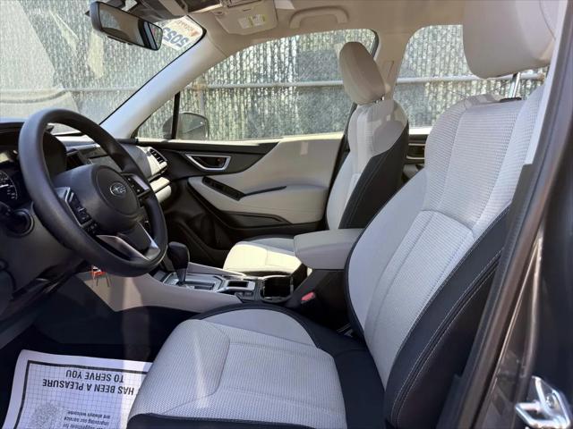 2023 Subaru Forester Base
