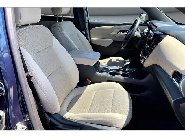 2022 Chevrolet Traverse AWD LS