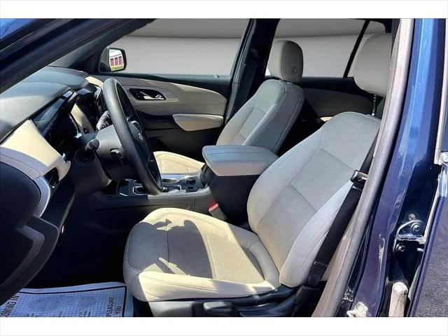 2022 Chevrolet Traverse AWD LS