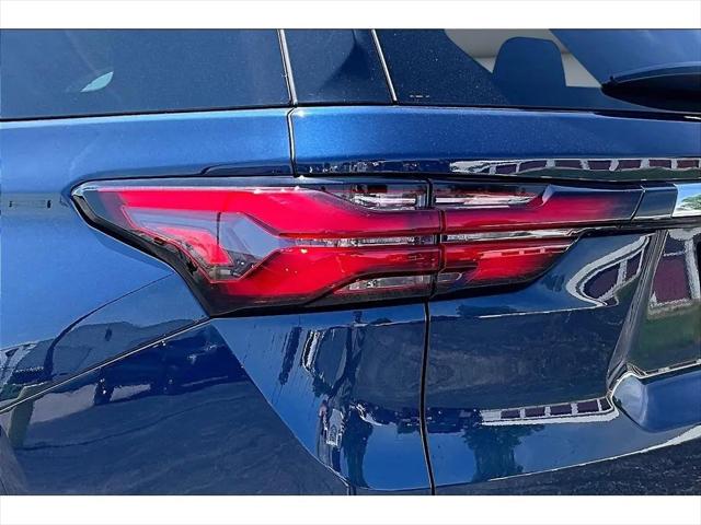 2022 Chevrolet Traverse AWD LS