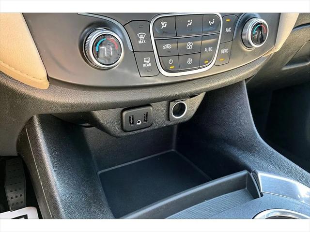 2022 Chevrolet Traverse AWD LS