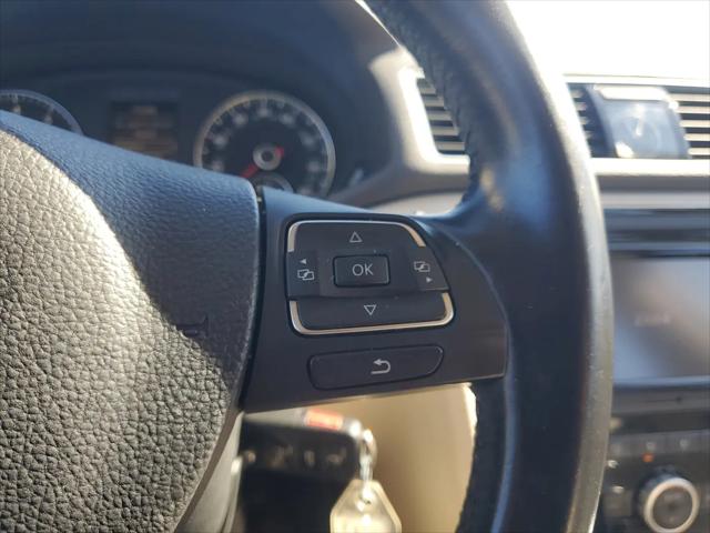 2012 Volkswagen Passat 2.5L SE