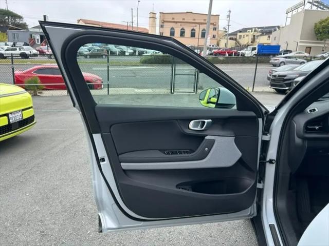 2023 Polestar 2 Long Range Dual Motor Performance