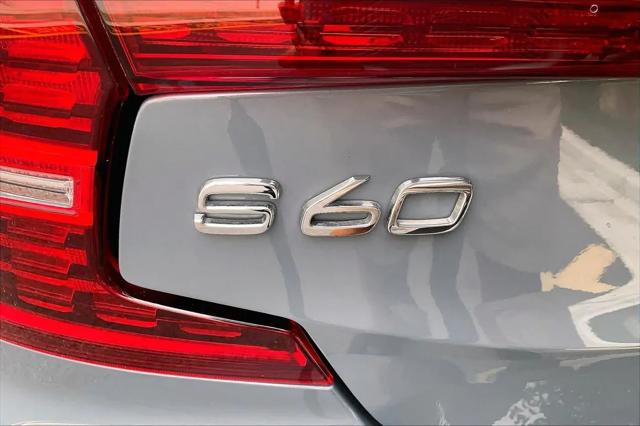 2024 Volvo S60 B5 Core Dark Theme