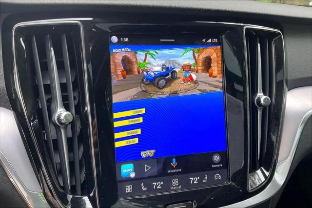 2024 Volvo S60 B5 Core Dark Theme
