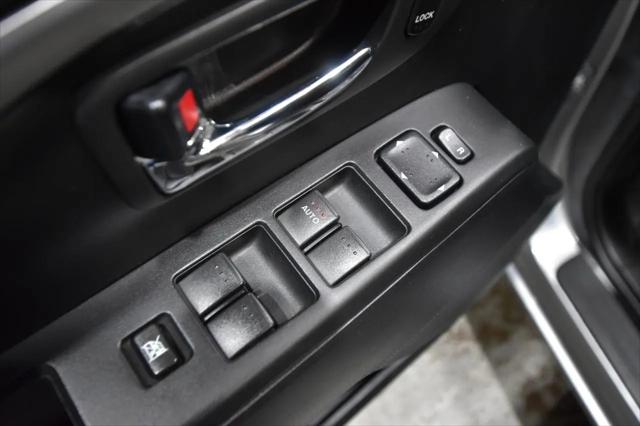 2014 Mazda Mazda5 Sport