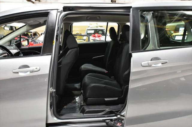 2014 Mazda Mazda5 Sport