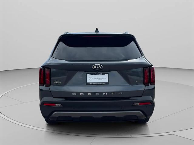 2021 Kia Sorento S