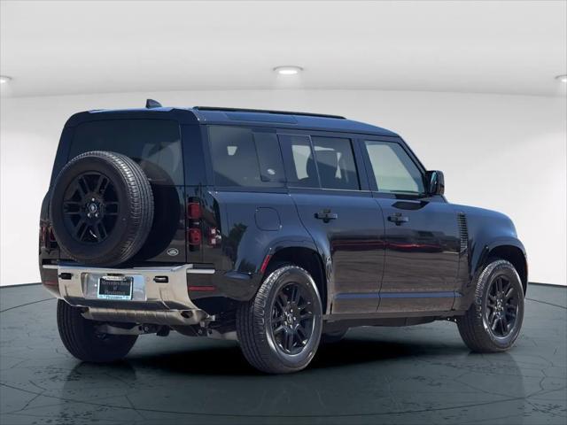 2023 Land Rover Defender 110 SE