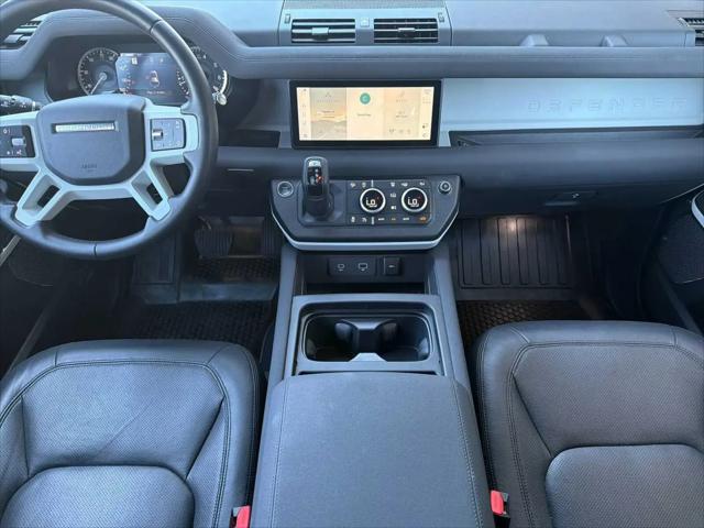 2023 Land Rover Defender 110 SE