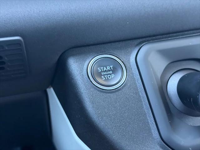 2023 Land Rover Defender 110 SE
