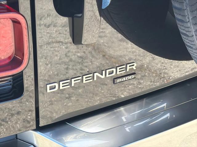 2023 Land Rover Defender 110 SE