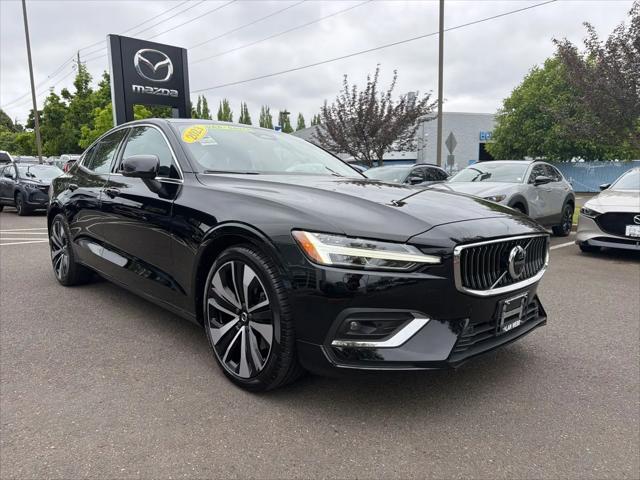 2023 Volvo S60 B5 Ultimate Bright Theme