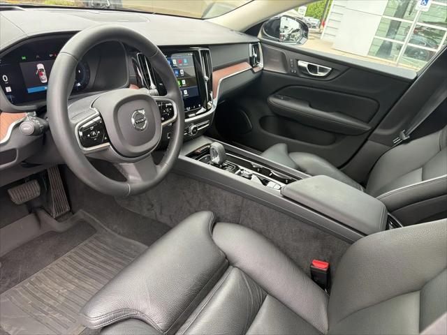 2023 Volvo S60 B5 Ultimate Bright Theme