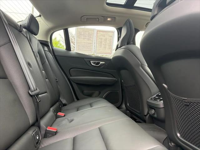 2023 Volvo S60 B5 Ultimate Bright Theme