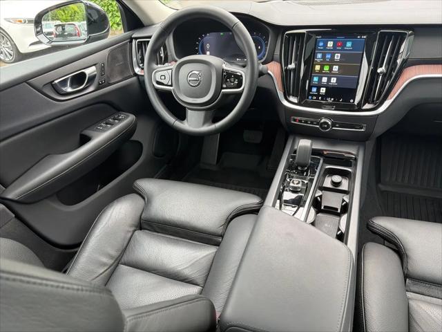 2023 Volvo S60 B5 Ultimate Bright Theme