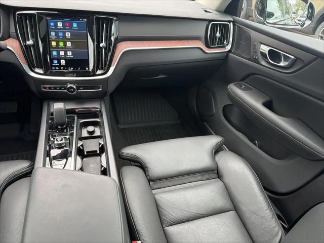 2023 Volvo S60 B5 Ultimate Bright Theme