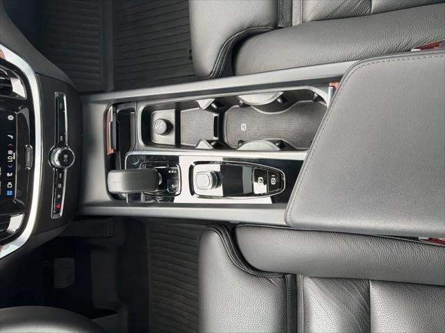 2023 Volvo S60 B5 Ultimate Bright Theme
