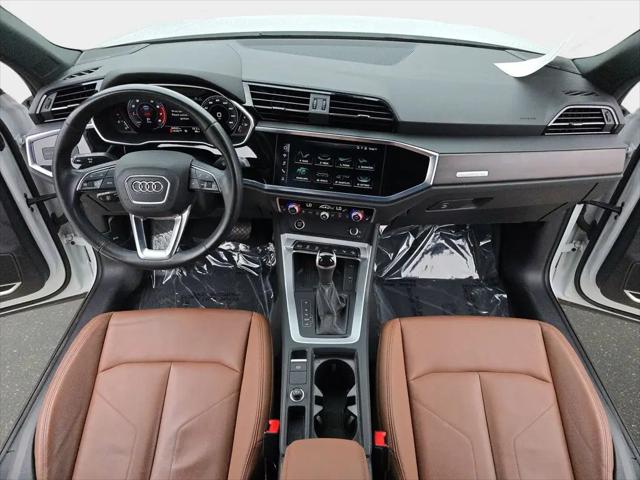 2021 Audi Q3 Premium Plus 40 TFSI quattro Tiptronic