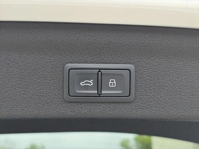 2021 Audi Q3 Premium Plus 40 TFSI quattro Tiptronic