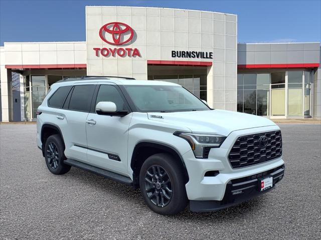 2024 Toyota Sequoia Platinum 4WD i-FORCE MAX Hybrid's photo