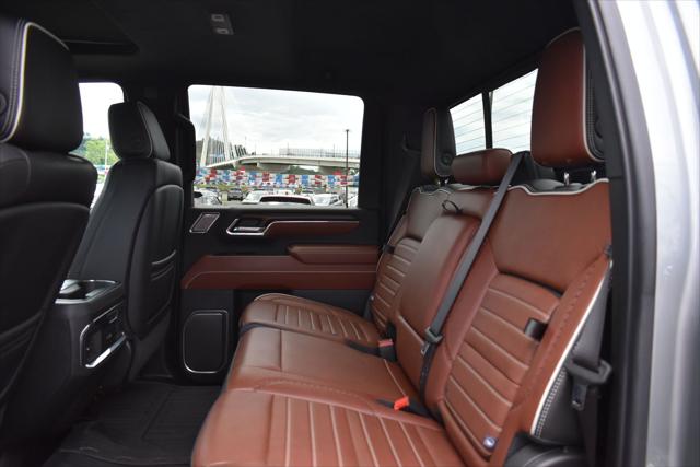 2024 GMC Sierra 3500HD 4WD Crew Cab Long Bed Denali Ultimate