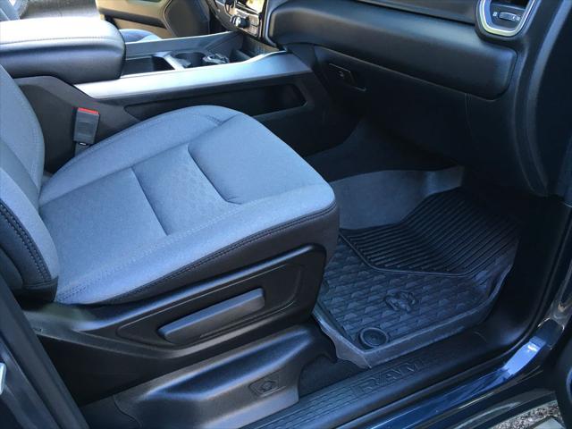 2025 Ram 1500 Big Horn Crew Cab 4x4 6'4" Box