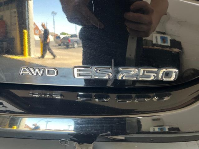 2021 Lexus ES 250 250