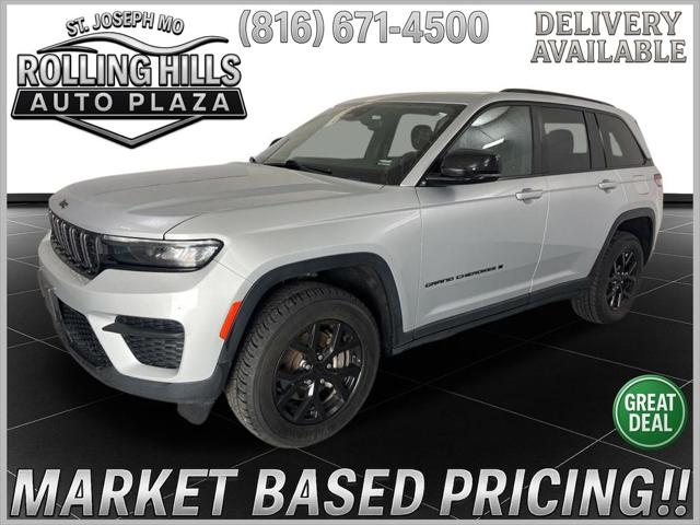 2024 Jeep Grand Cherokee Altitude 4x4 for sale in Saint Joseph, MO