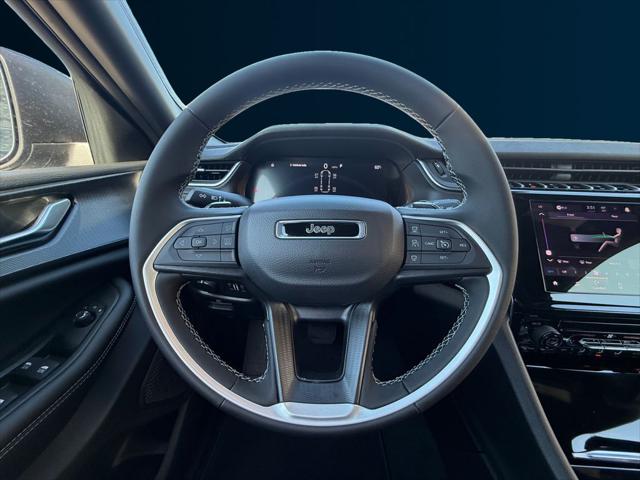 2026 Jeep Grand Cherokee L Laredo 4x2