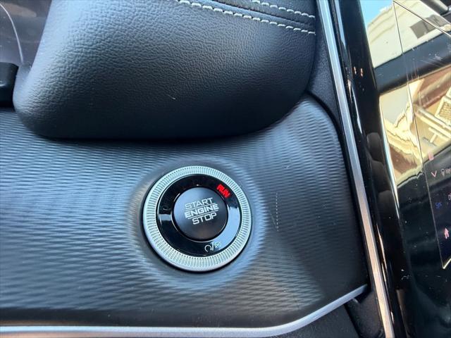 2026 Jeep Grand Cherokee L Laredo 4x2