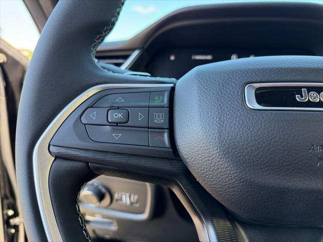2026 Jeep Grand Cherokee L Laredo 4x2