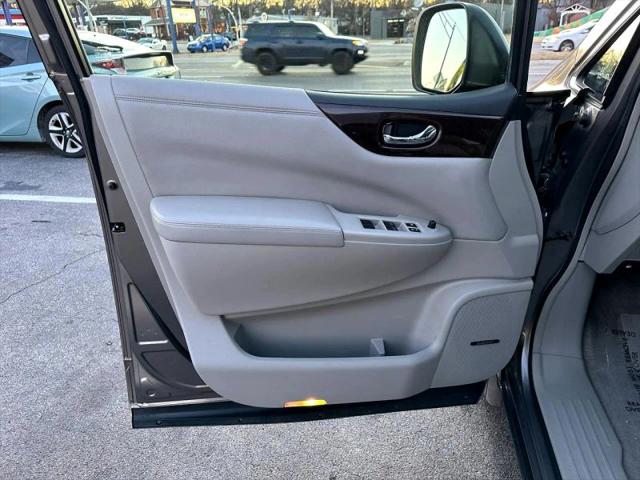 2015 Nissan Quest SL