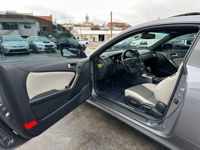 2014 Hyundai Genesis Coupe 2.0T Premium