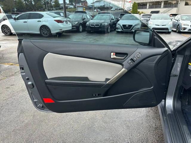 2014 Hyundai Genesis Coupe 2.0T Premium
