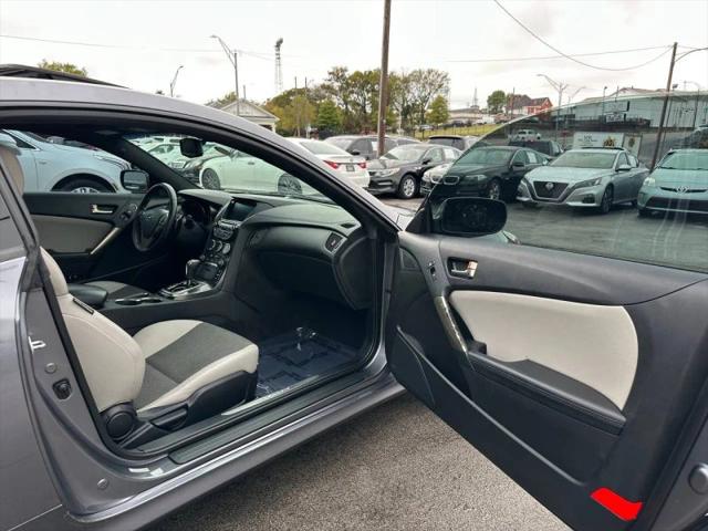2014 Hyundai Genesis Coupe 2.0T Premium
