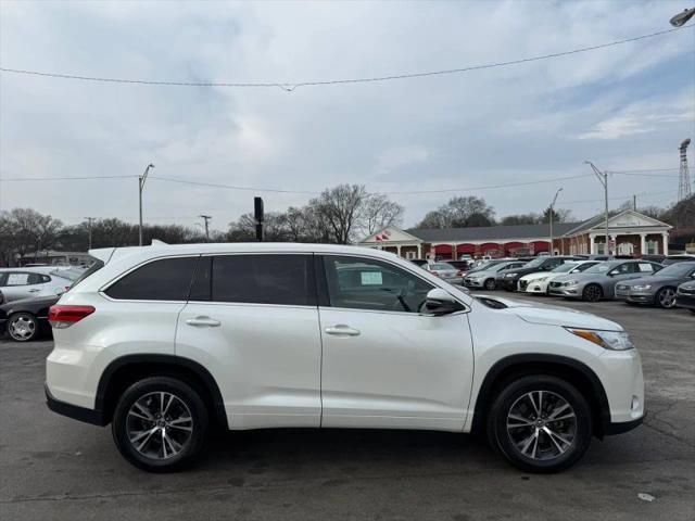 2017 Toyota Highlander LE Plus