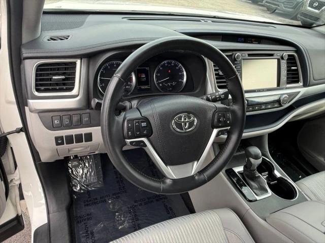 2017 Toyota Highlander LE Plus