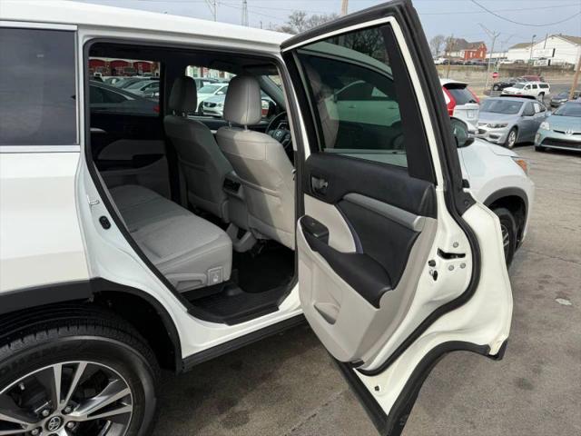 2017 Toyota Highlander LE Plus