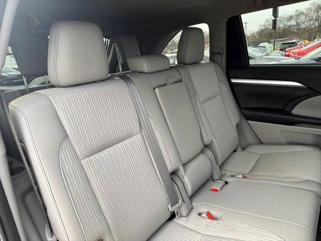 2017 Toyota Highlander LE Plus