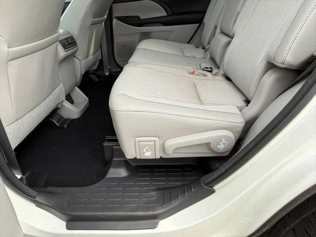 2017 Toyota Highlander LE Plus