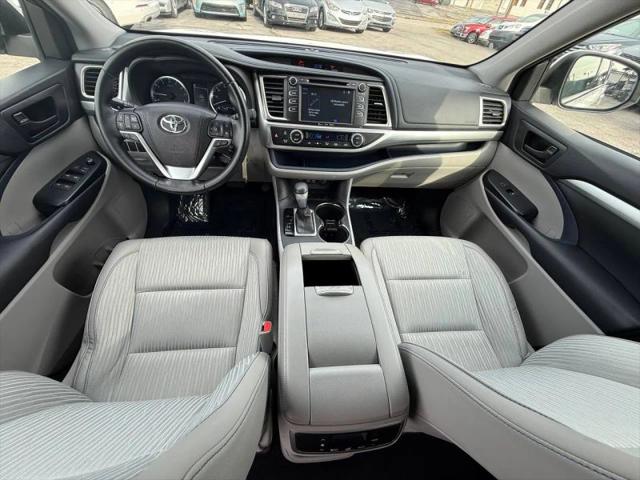 2017 Toyota Highlander LE Plus