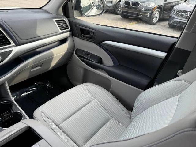 2017 Toyota Highlander LE Plus