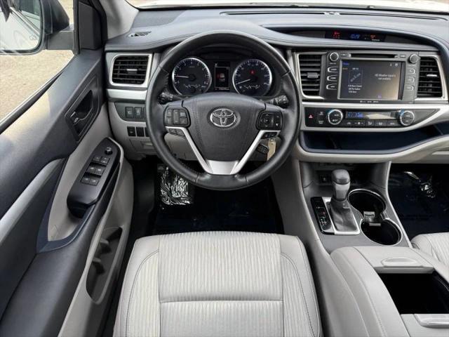 2017 Toyota Highlander LE Plus