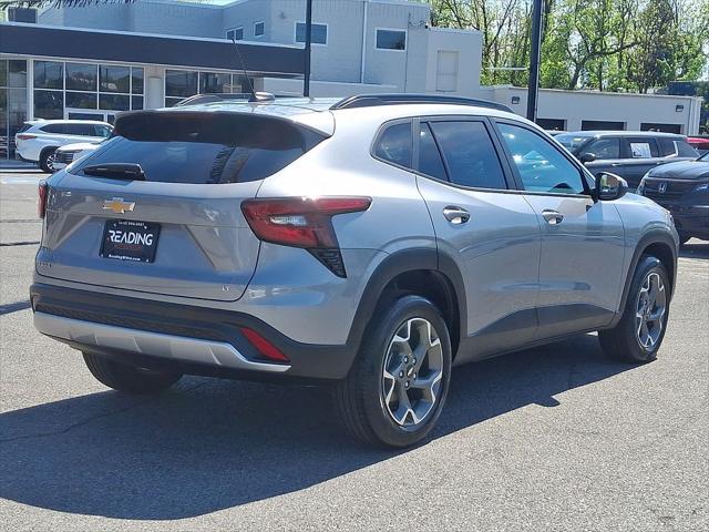 2025 Chevrolet Trax FWD LT