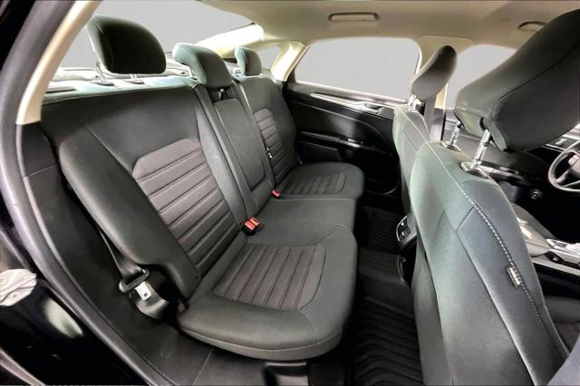 2020 Ford Fusion Hybrid SE