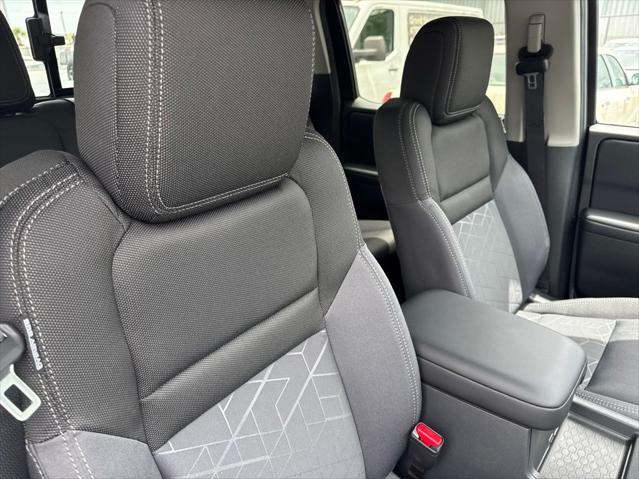 2026 Nissan Frontier Crew Cab SV 4x2