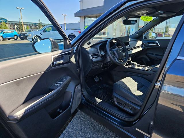 2026 Mitsubishi Outlander LE 1.5T S-AWC
