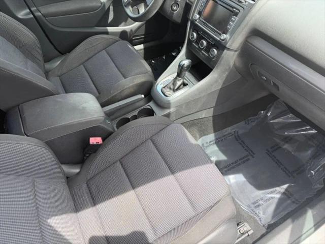 2012 Volkswagen Golf 2.5L 4-Door