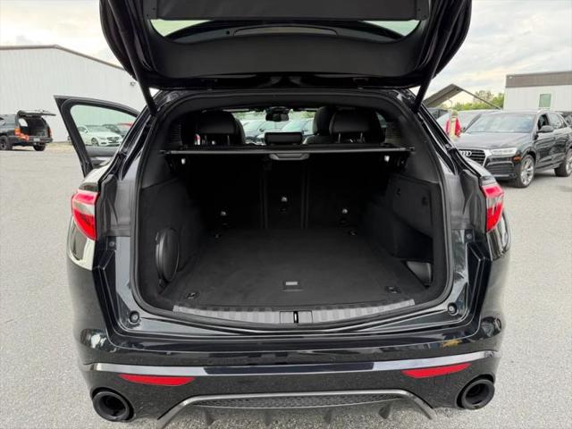 2022 Alfa Romeo Stelvio Veloce Ti AWD
